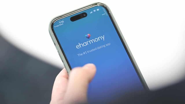 Dating site accused of catfishing users with 'free' use