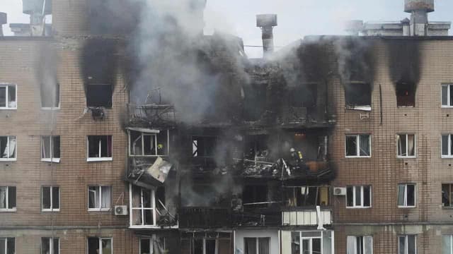 Three dead as Russian strikes target eastern Ukraine