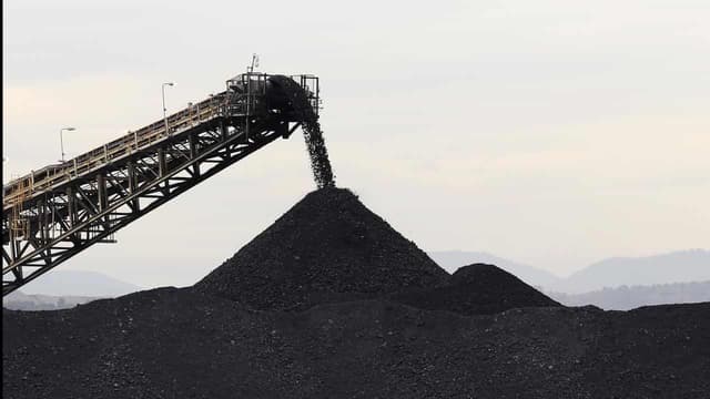 Denied activists mount challenge over coal mine advice