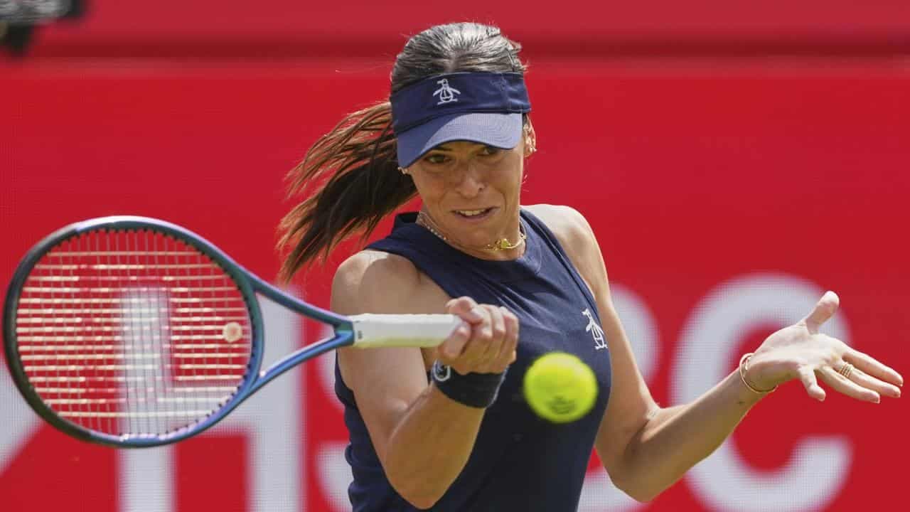 One Australian happy as Brit beats Aussie at Queen's