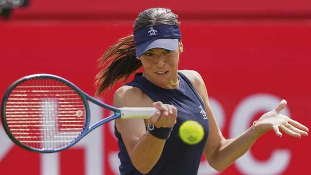 One Australian happy as Brit beats Aussie at Queen's