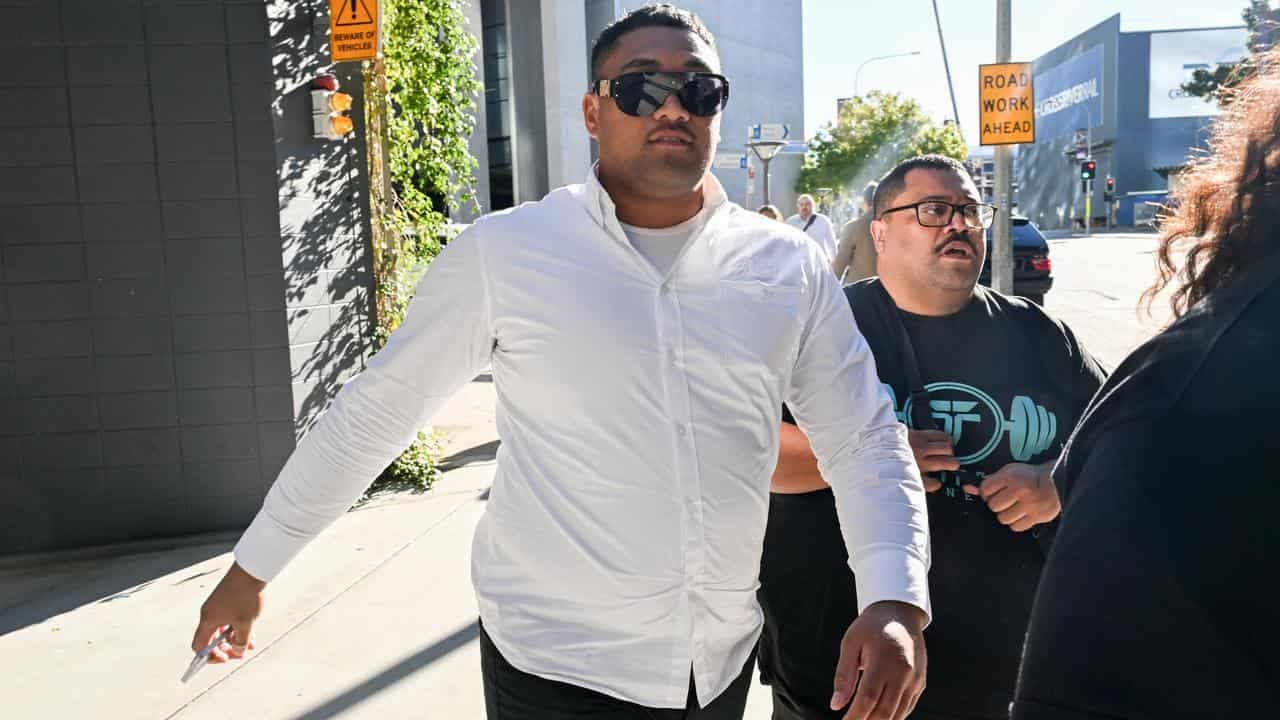 Origin star stops 'creepy' NRL teammate groping woman