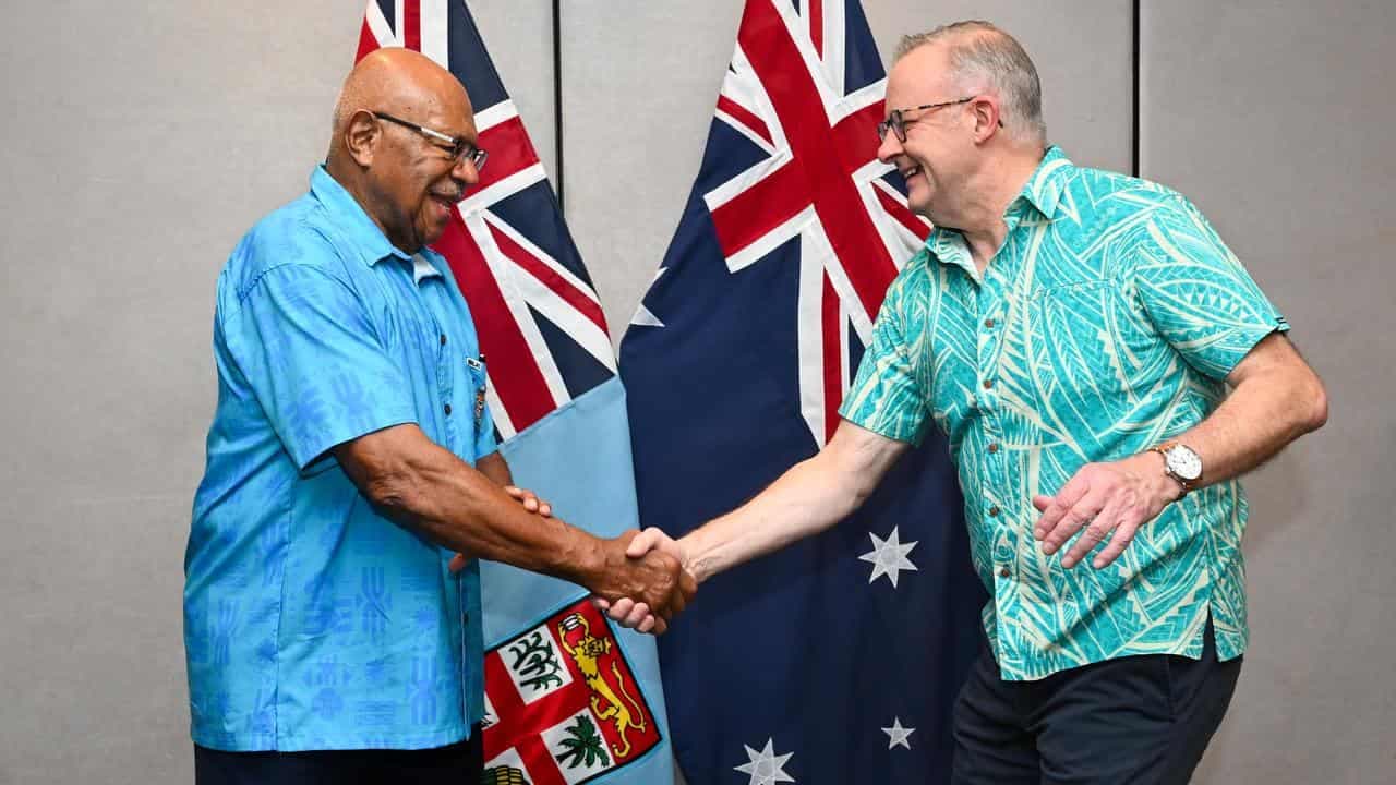 PM leans on friends in uncertain world ahead of talks