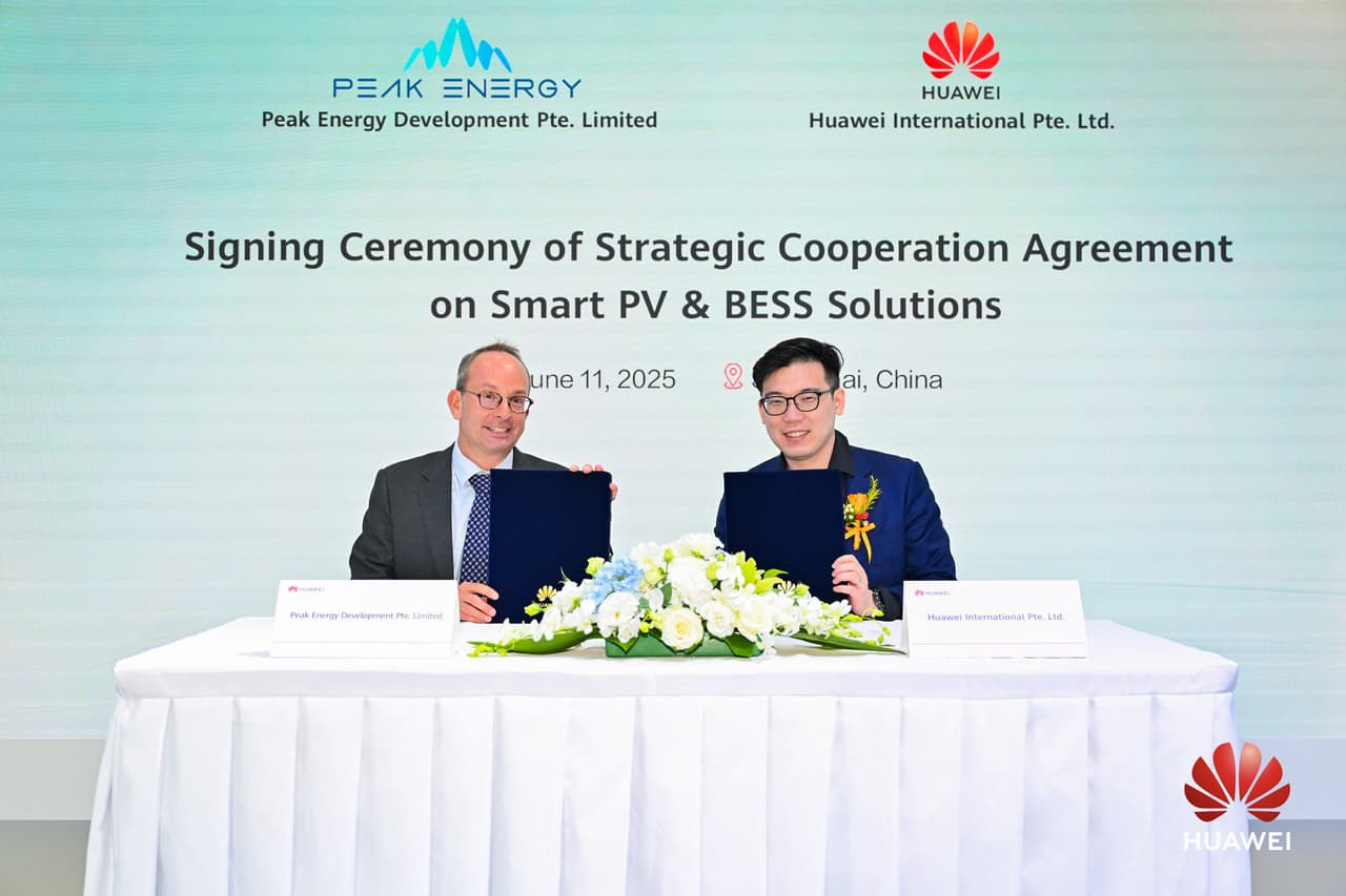 Huawei Digital Power and Peak Energy Sign MoU at SNEC 2025 to Accelerate 700MWp C&I Solar Projects Across APAC