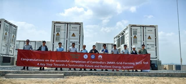 Huawei and SchneiTec Commission World's First TÜV SÜD-Certified Grid-Forming Energy Storage Project