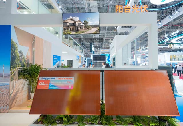 HJT Everywhere: Huasun Demonstrates Flexible PV Integration from Balconies to Electric Vehicles at SNEC 2025