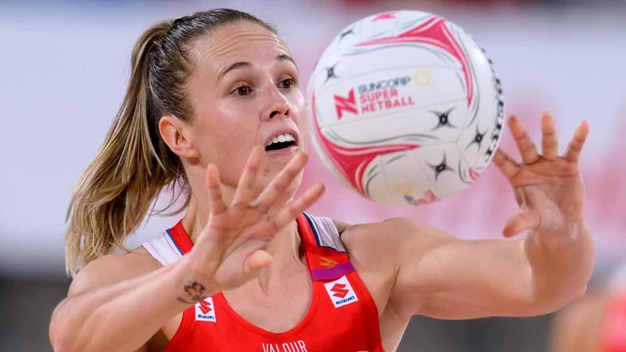 Super Swifts shake off horror start to trample Giants