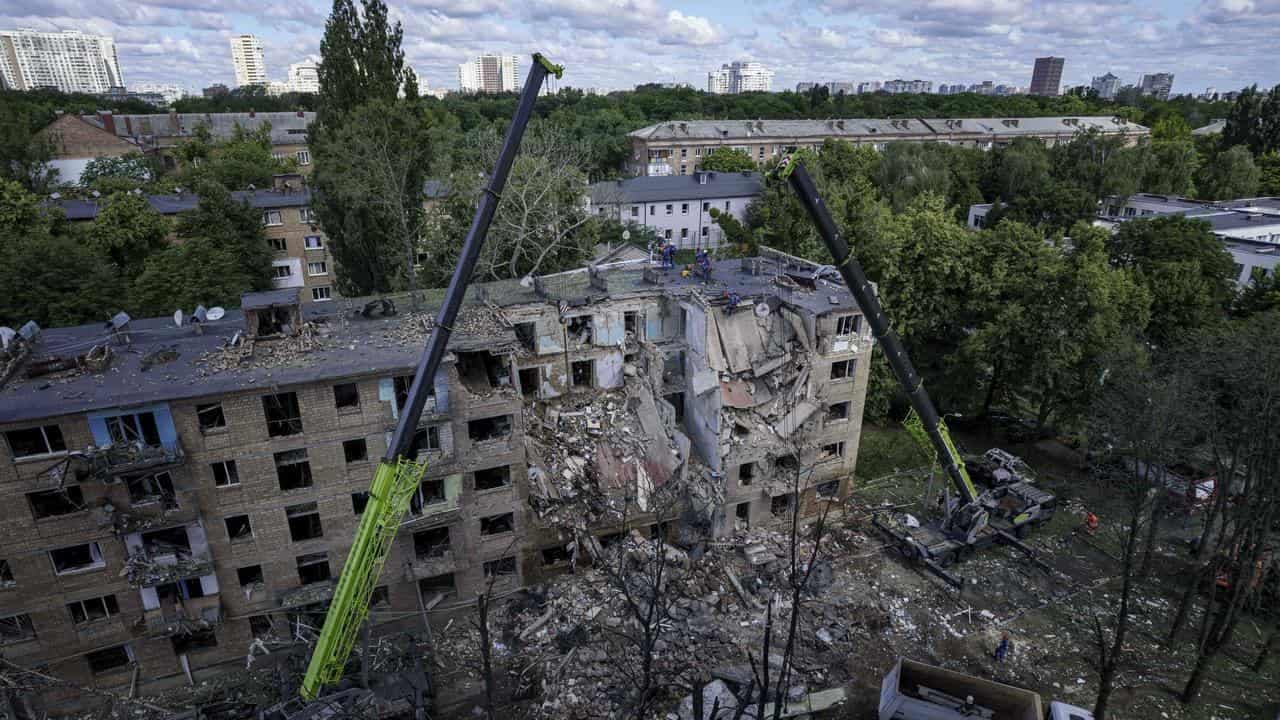 Russian attacks on Kyiv kill seven, injure dozens