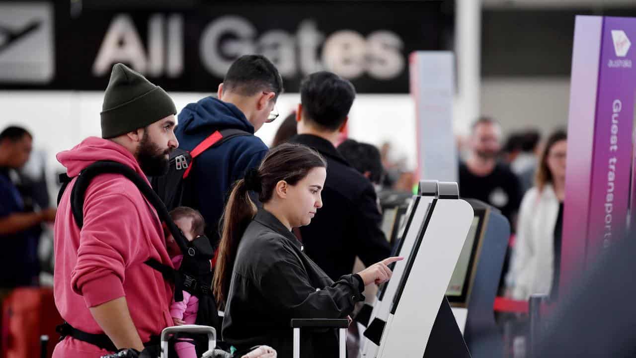Falling travel costs to help stop inflation taking off