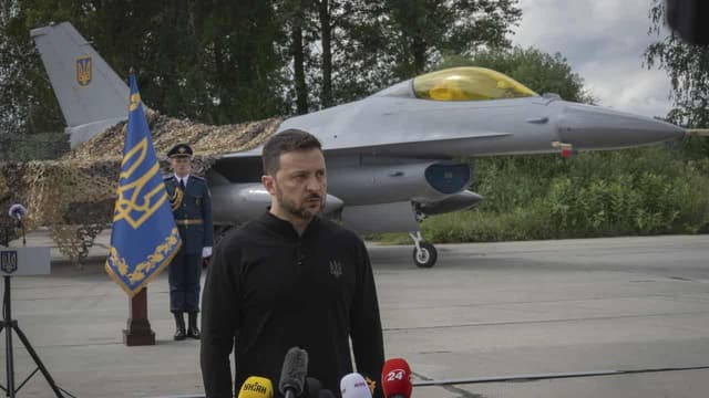 Zelenskiy calls for US help amid Russian air barrage