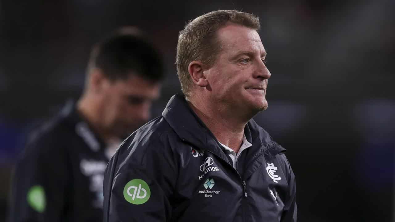 Blues president won't guarantee Voss will coach in 2026