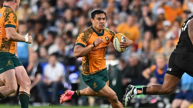Wallabies look to reignite star centre combination