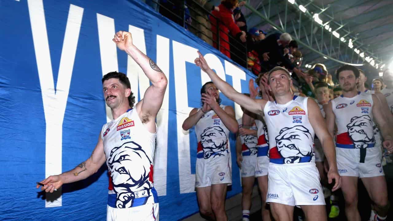 Bulldogs aim for top-eight 'scalps' as big tests loom