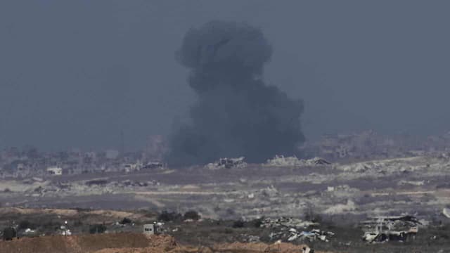 Israeli air strikes kill 38 Palestinians in Gaza