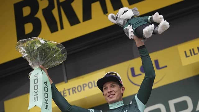 Philipsen in yellow as Vingegaard shows intent in Tour