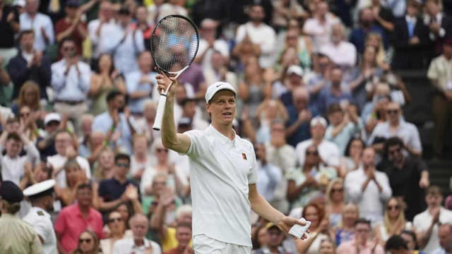 Sinner eclipses Saint Roger as he mows down Martinez