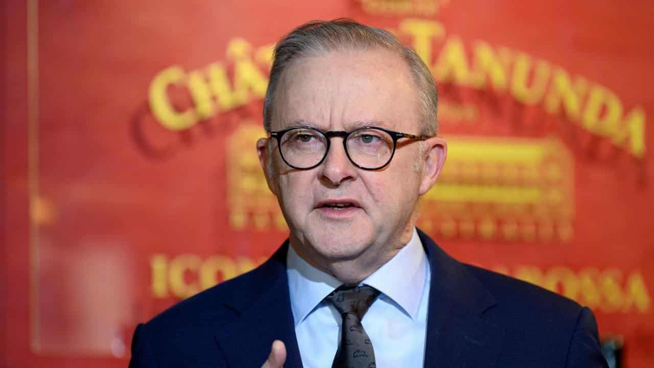 PM to walk diplomatic tightrope in crucial China visit