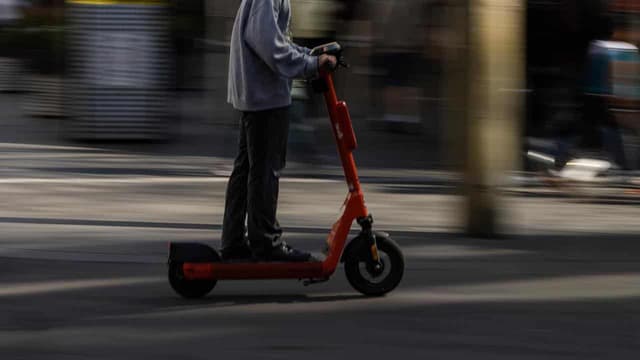 Tourist faces court over fatal drunken e-scooter crash