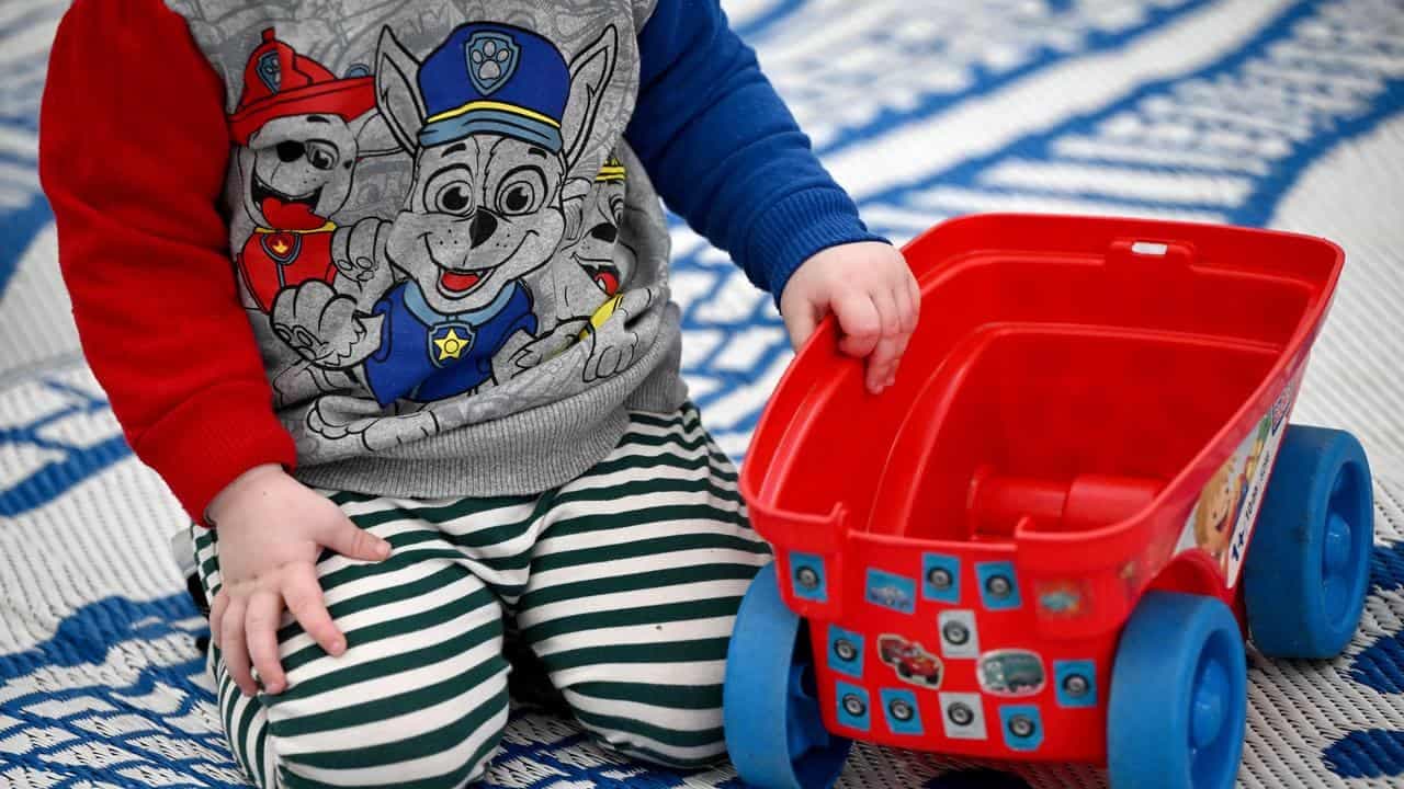 Calls for childcare register to include work histories