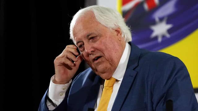 Bank details exposed after Palmer's parties suffer hack