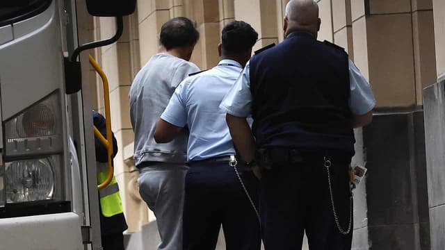 Ex-AFL umpire admits to horse sale while assets frozen