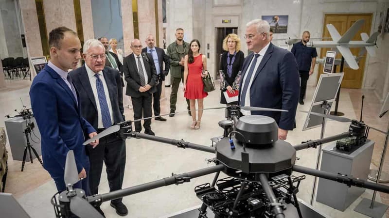 US and Ukraine in talks on drone investment deal