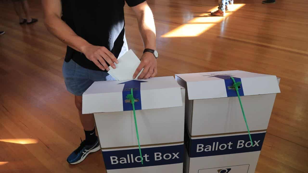 Tasmania polls open, all roads lead to hung parliament