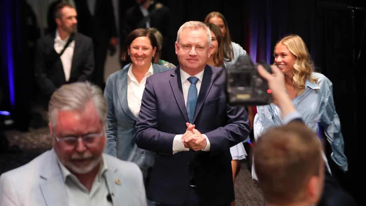 Drawn-out minority talks after state's snap election
