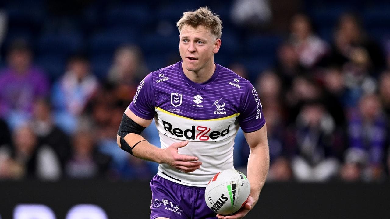Wishart Storms in for No.7 jersey, Cobbo recalled
