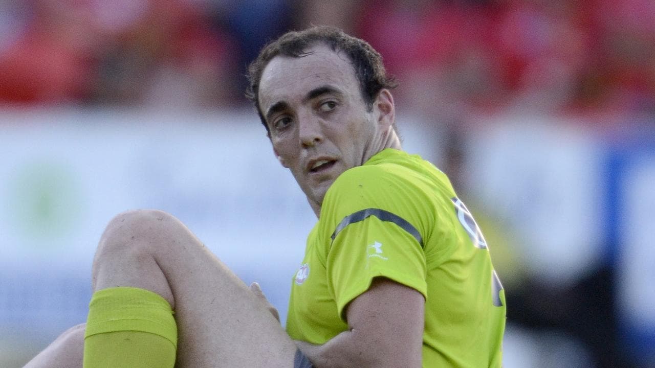 Whistle sounds for ex-AFL umpire jailed for contempt