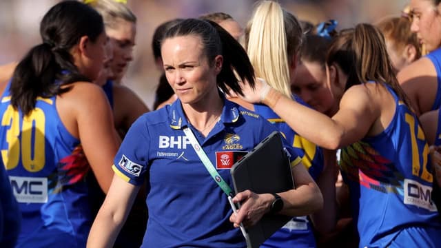 Wooden-spoon Eagles to link up with a smart Daisy chain