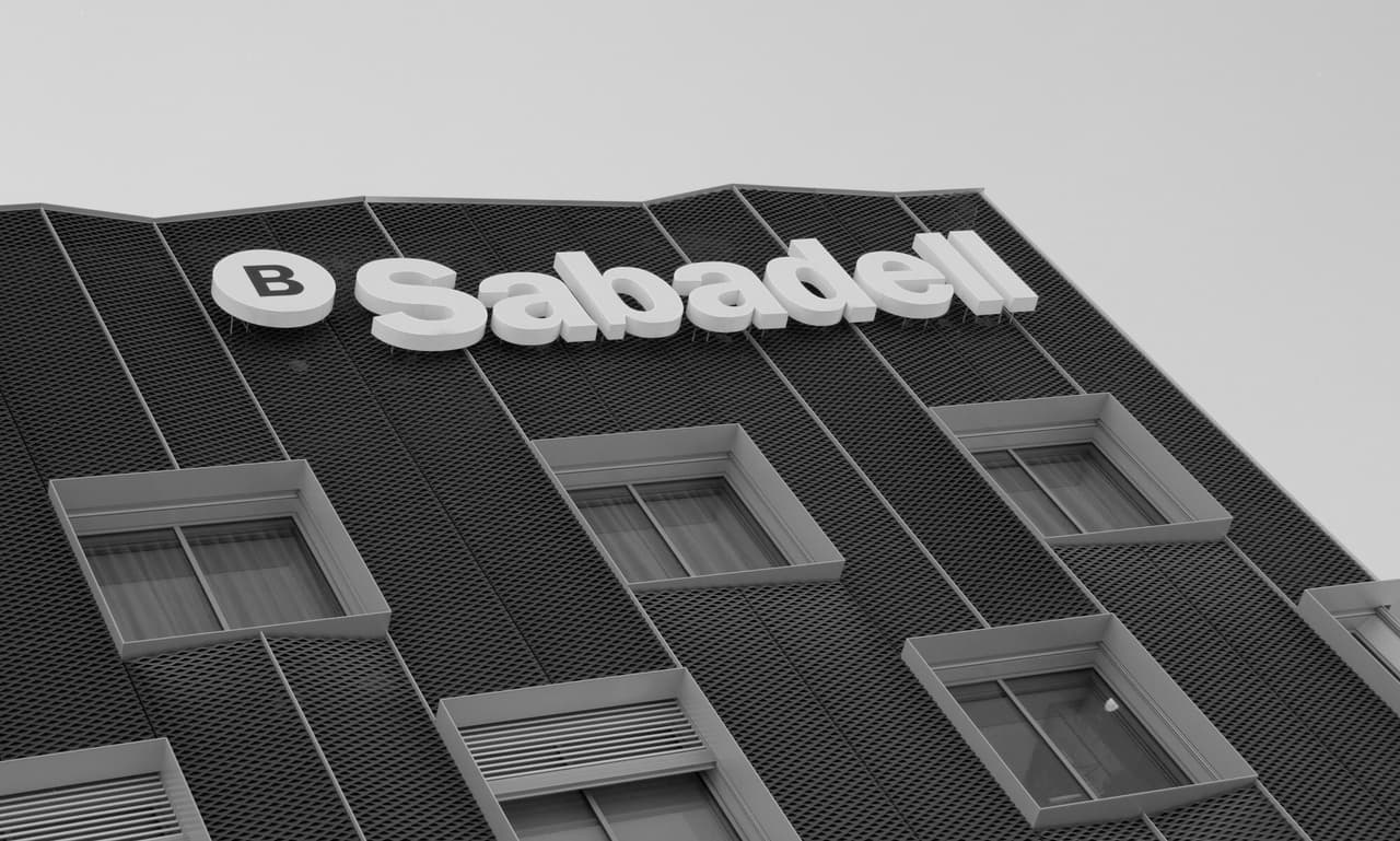 Banco Sabadell Selects DXC to Advance Financial Inclusion through AI-Powered Accessibility Testing