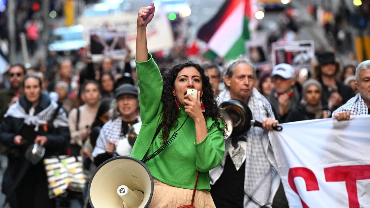 Court win for pro-Palestinian rally on Harbour Bridge