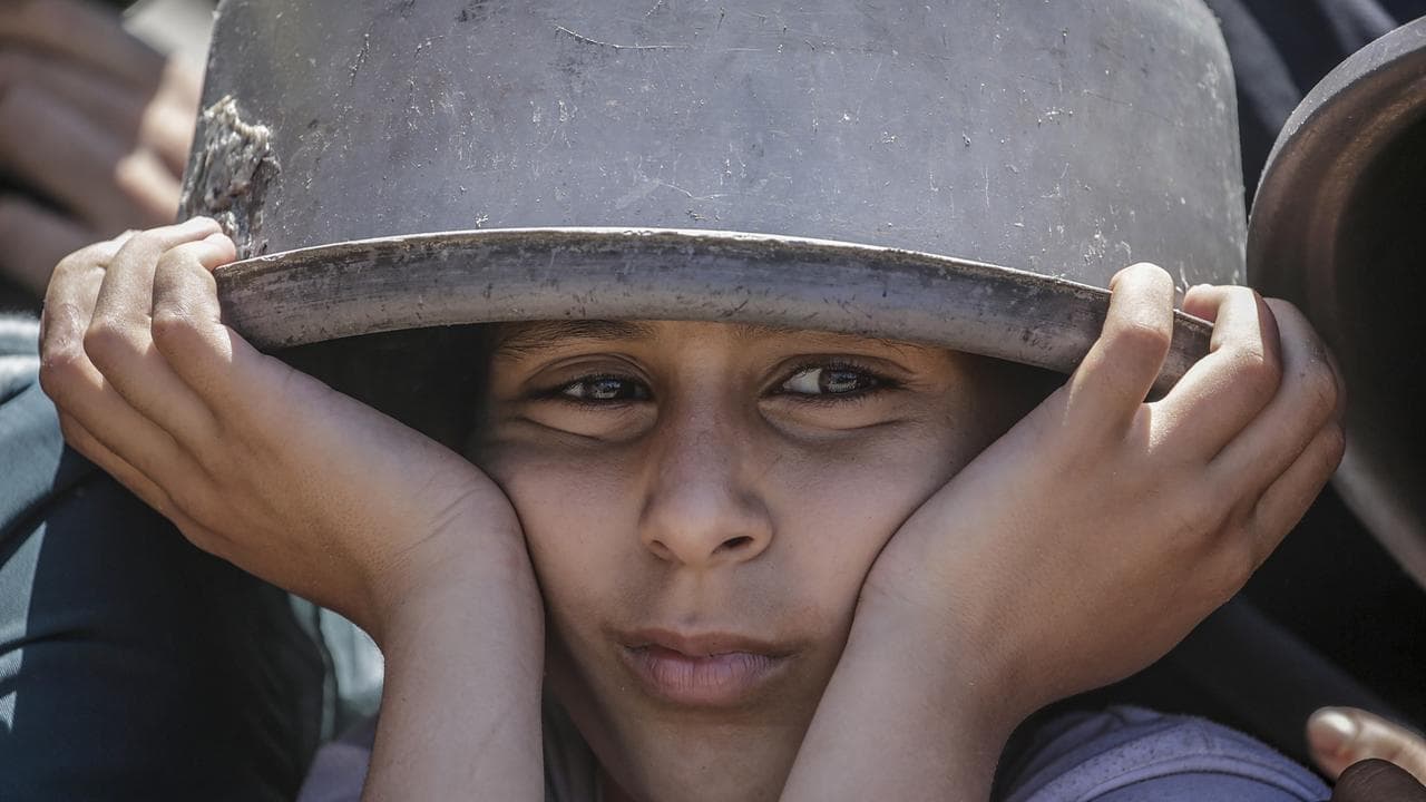 Israeli leader Netanyahu considers full Gaza takeover