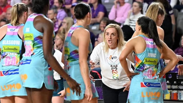 Mavs joins Vixens on hunt for new Super Netball coach