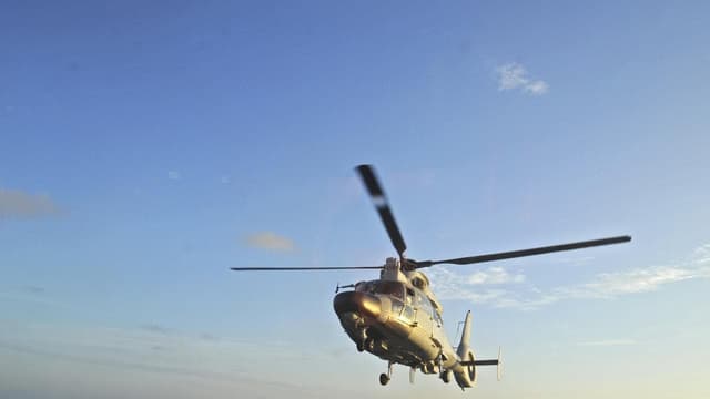 Ghana chopper crash kills two ministers and six others