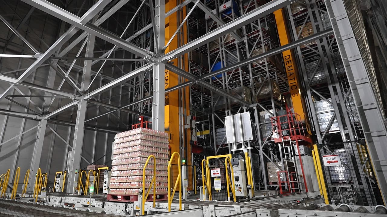 SOUTH KOREA'S FIRST FULLY AUTOMATED MULTI-PRODUCT ORDER FULFILMENT DISTRIBUTION CENTRE FOR LOTTE CHILSUNG