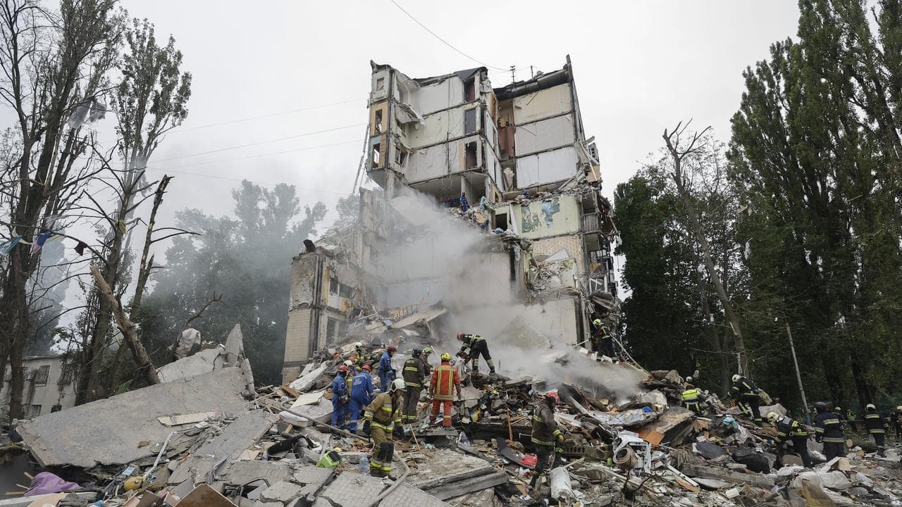 Zelenskiy backed by EU, NATO- seeks place at Putin meet