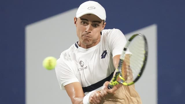 Giant slays Demon, but Walton stuns former world No.1