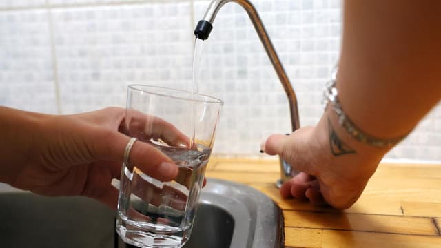 Cover-up claims over 'forever chemicals' in tap water