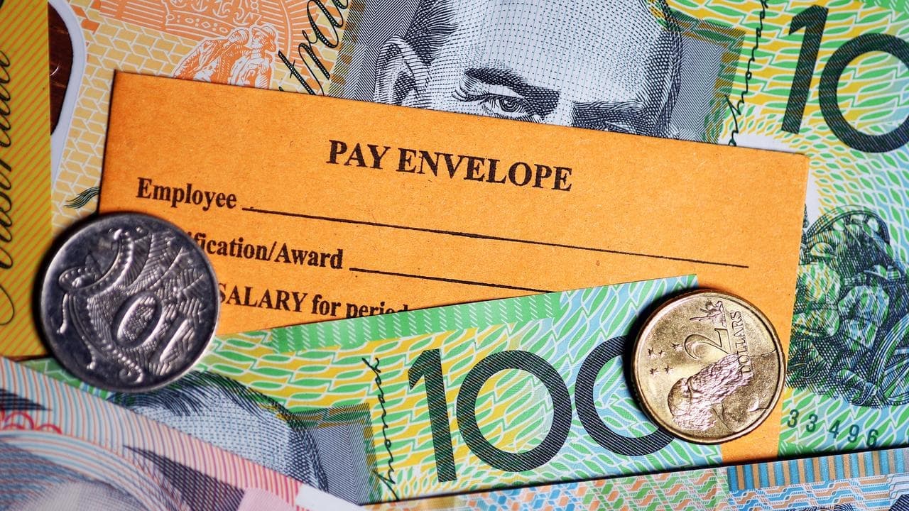 Real wages boost as annual growth holds at 3.4 per cent
