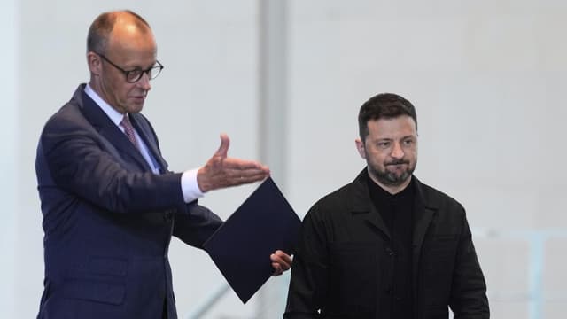 Zelenskiy in Berlin for talks before Trump-Putin summit