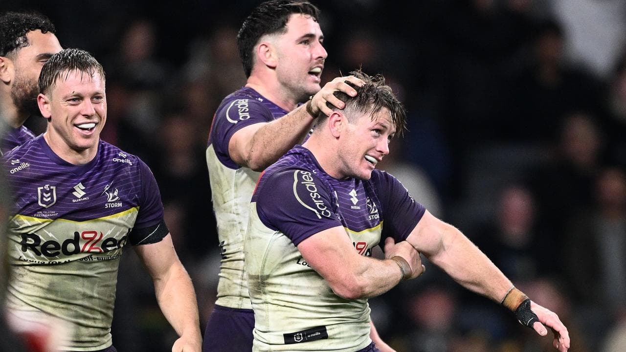 Grant strikes gold as Melbourne storms to classic win