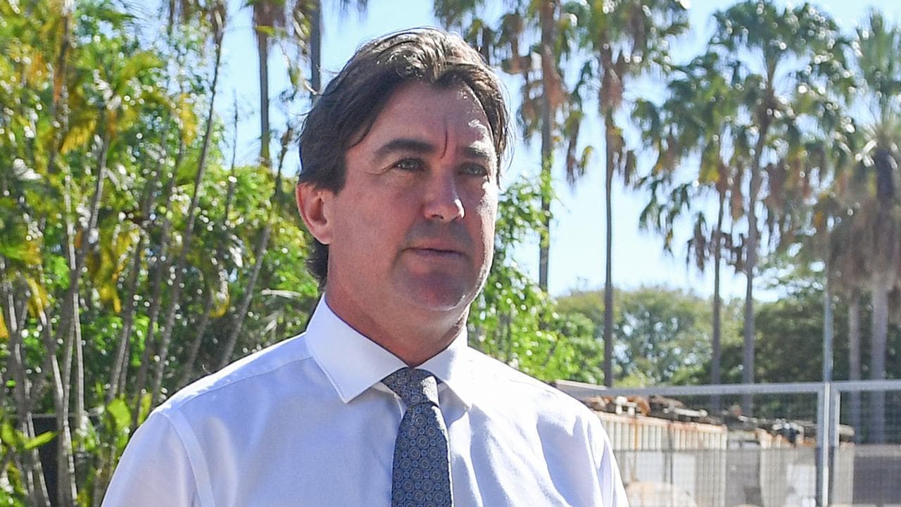 Crash pilot denies making up claims against TV star