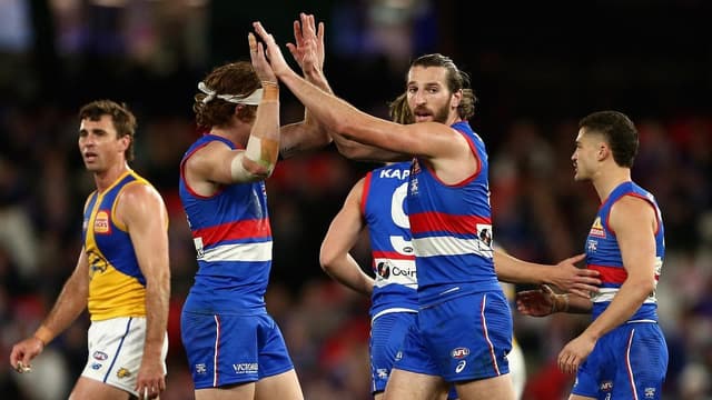 Bulldogs, Dockers start 'finals' a week early next week