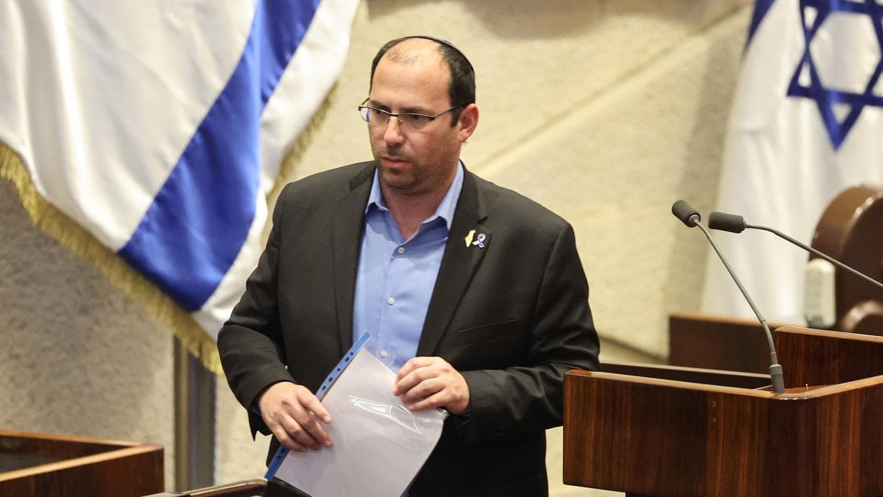 Israel retaliates after Australia blocks politician