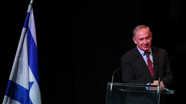 'Weak' PM condemned by Israeli leader amid visa stoush