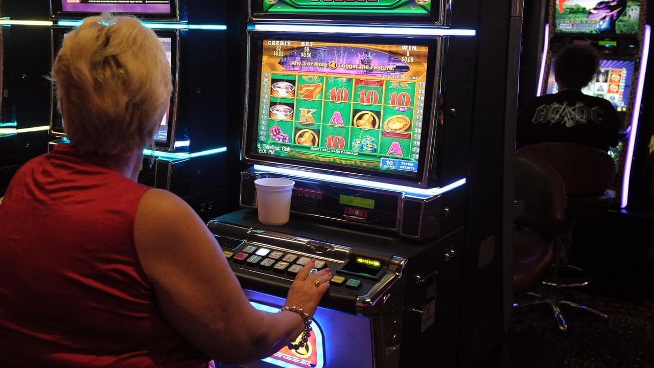 Crown slapped on knuckles for pokies rule breaches