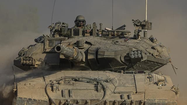 Big call-up as Israel plans a new phase of war in Gaza