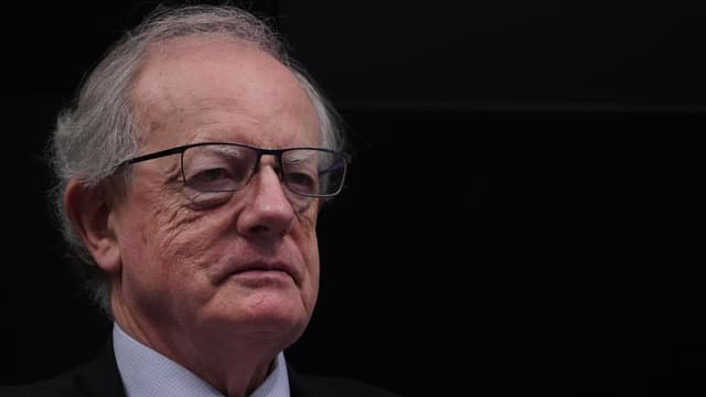 Anti-corruption watchdog boss defends cloak of secrecy